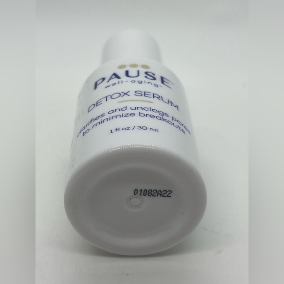Pause Well-Aging Detox Serum Skin Care 1 fl oz New Sealed - Picture 3 of 4